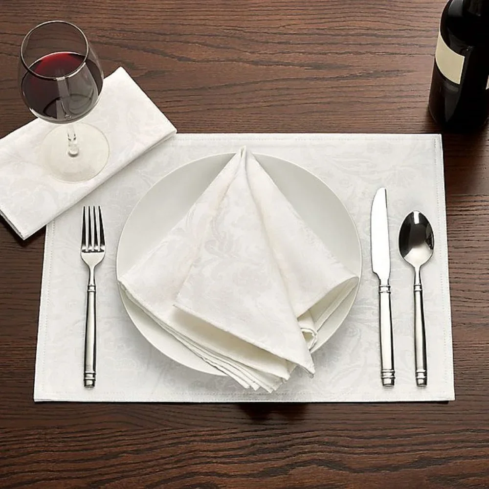 brand new Set of 4 Winter Wonderland Damask Fabric Napkins in WHITE